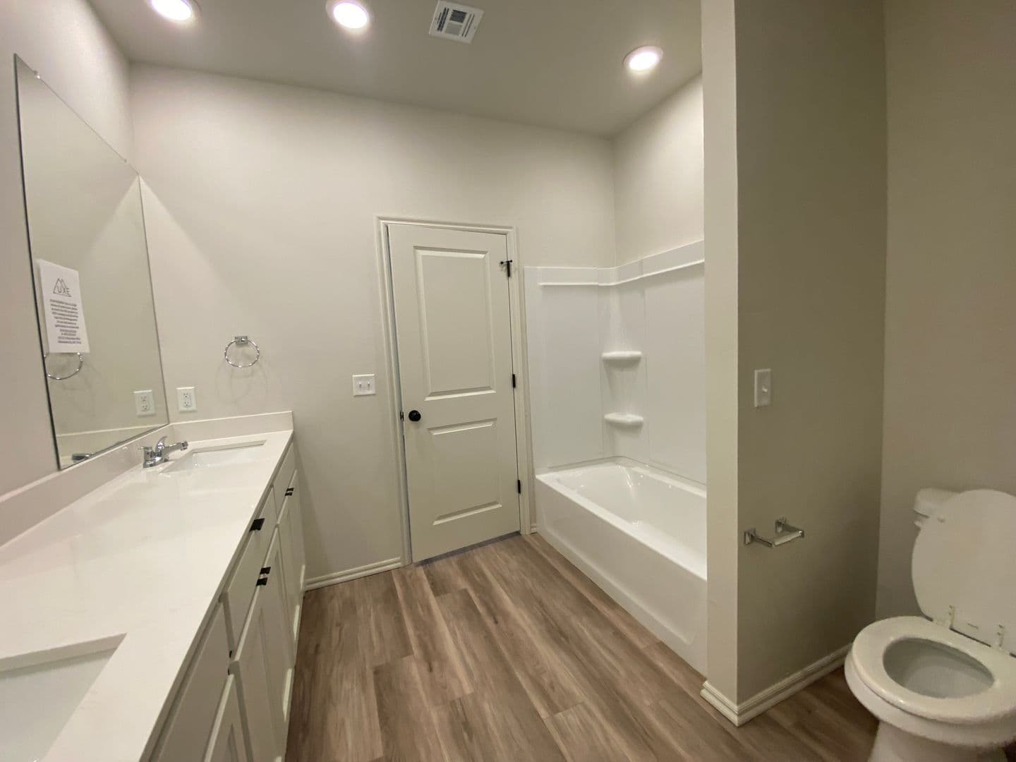 Okahoma City Apartment: Oak Hollow