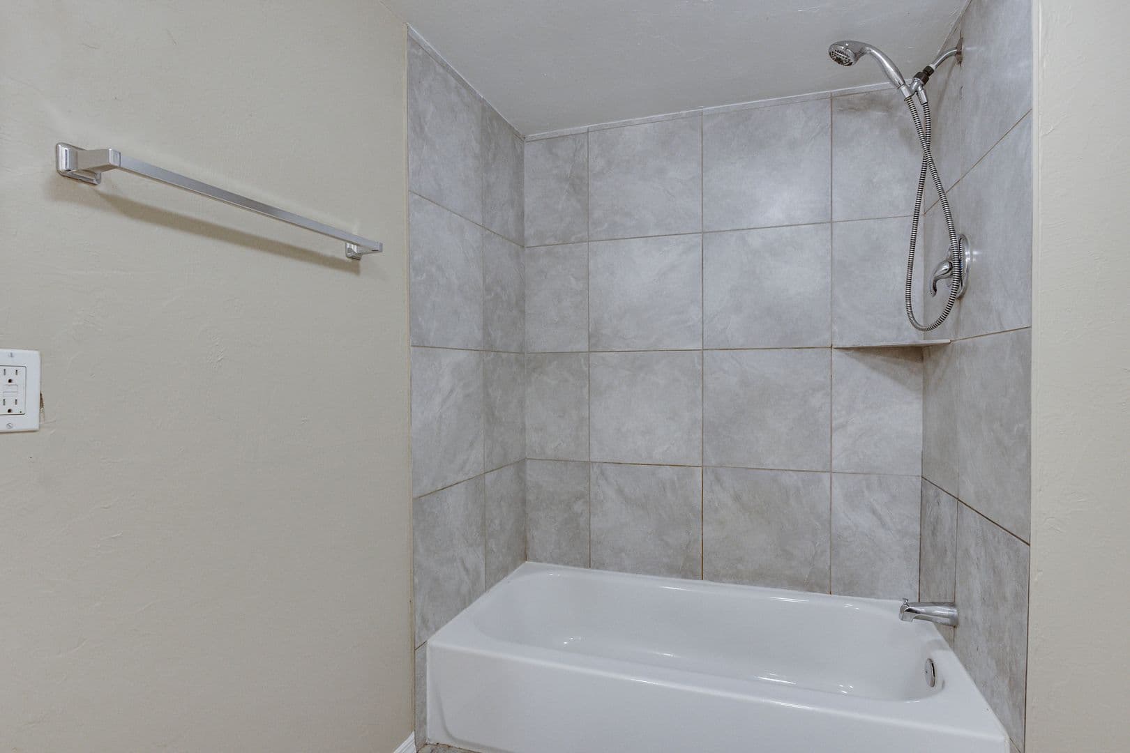Oklahoma City House: 6026 NW Expressway Unit C