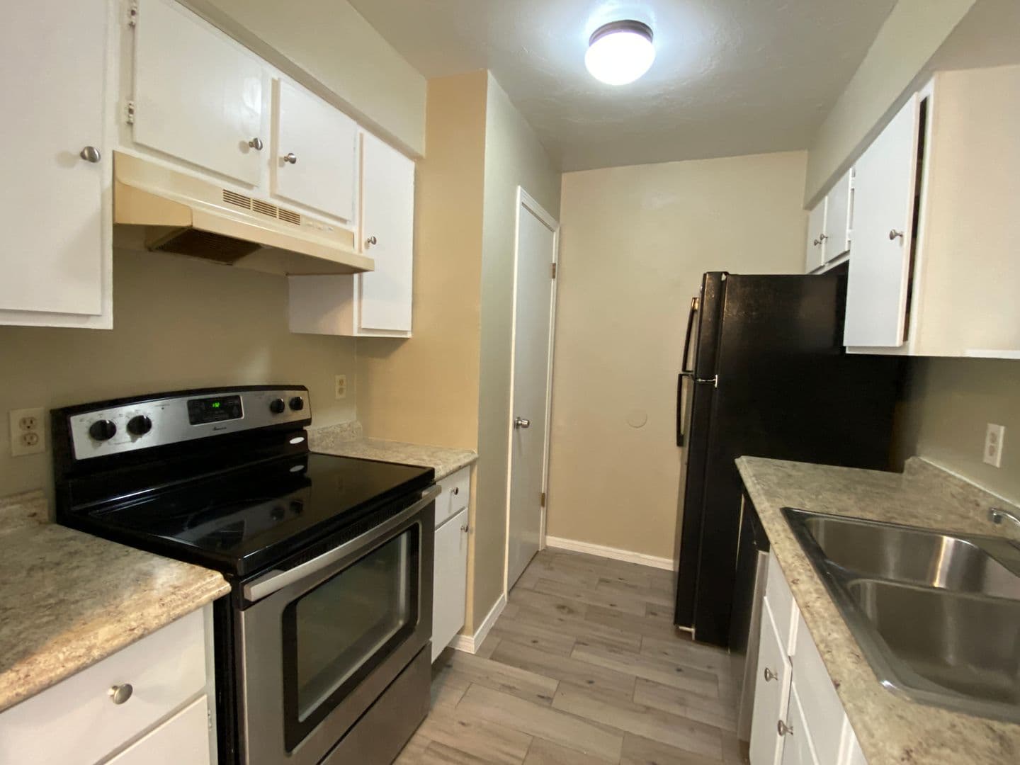 Oklahoma City House: 6030 NW Expressway Unit A