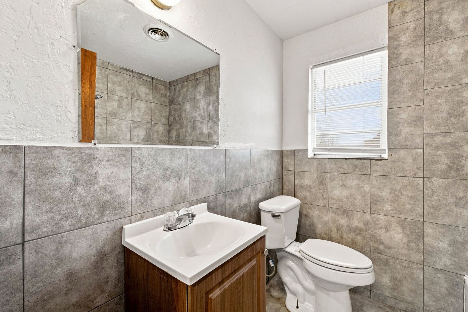 Oklahoma City House: 700 NE 81st Street