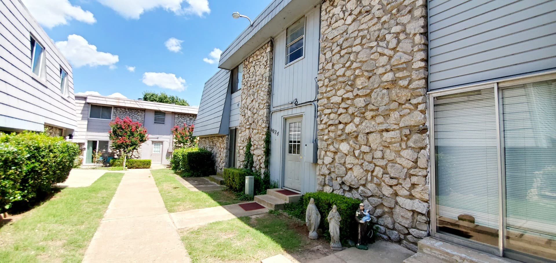 Oklahoma City House: 6024 NW Expressway Unit C