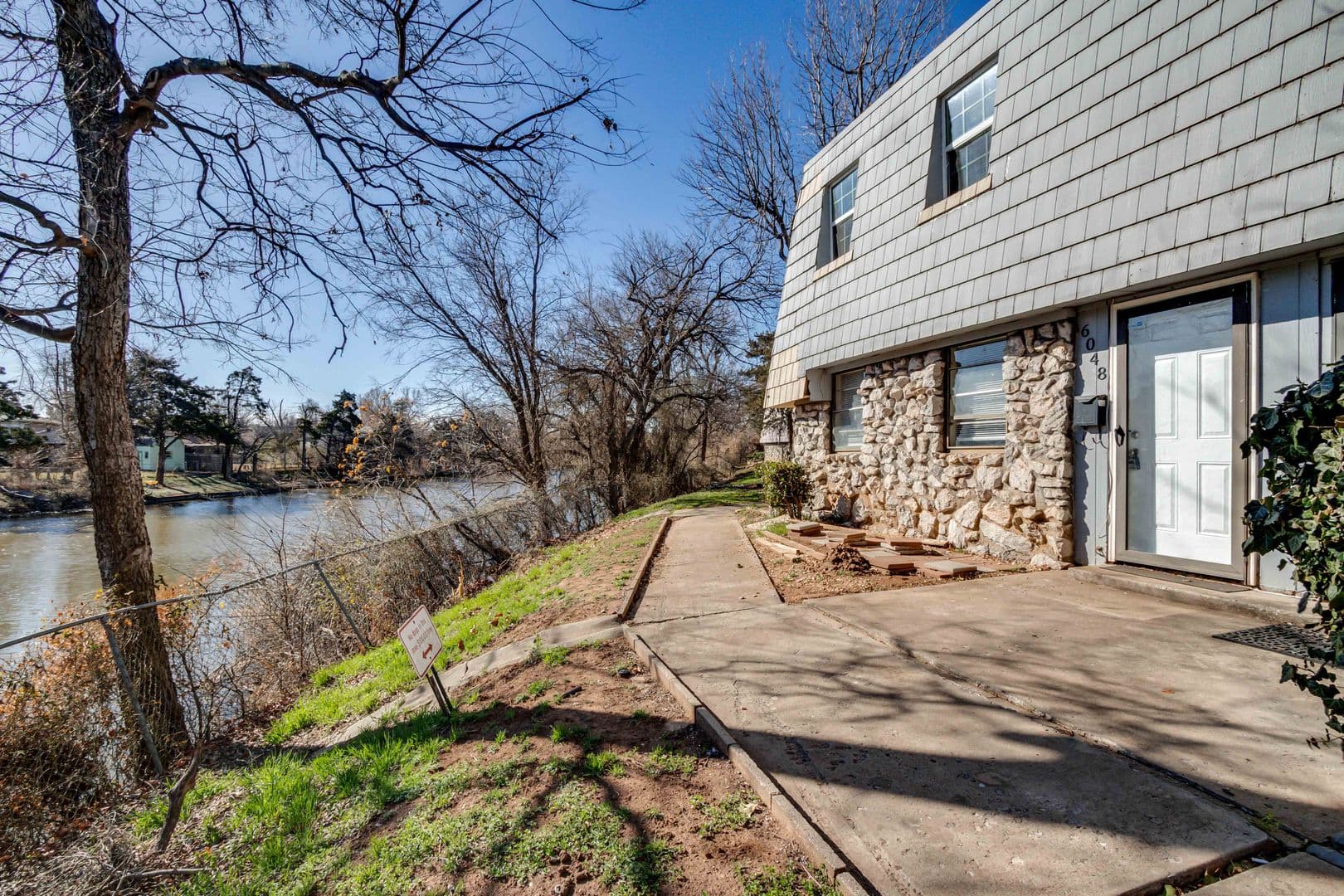 Oklahoma City House: 6048 NW Expressway