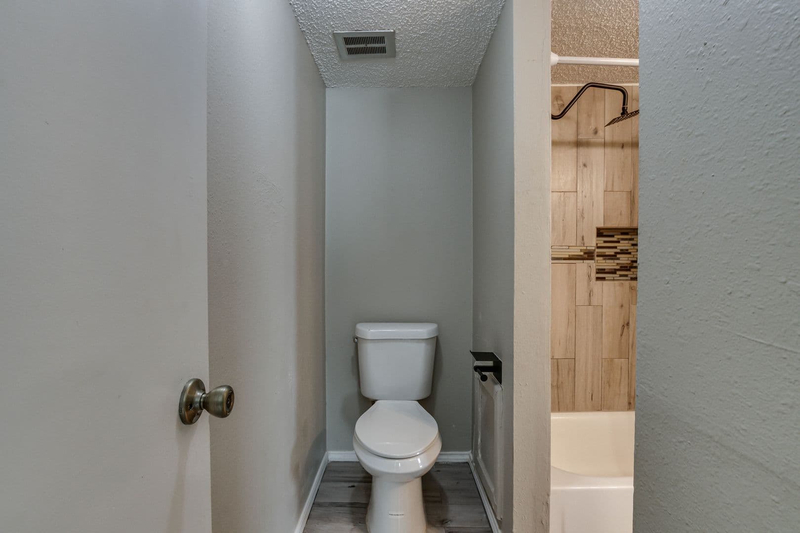Oklahoma City House: 6048 NW Expressway