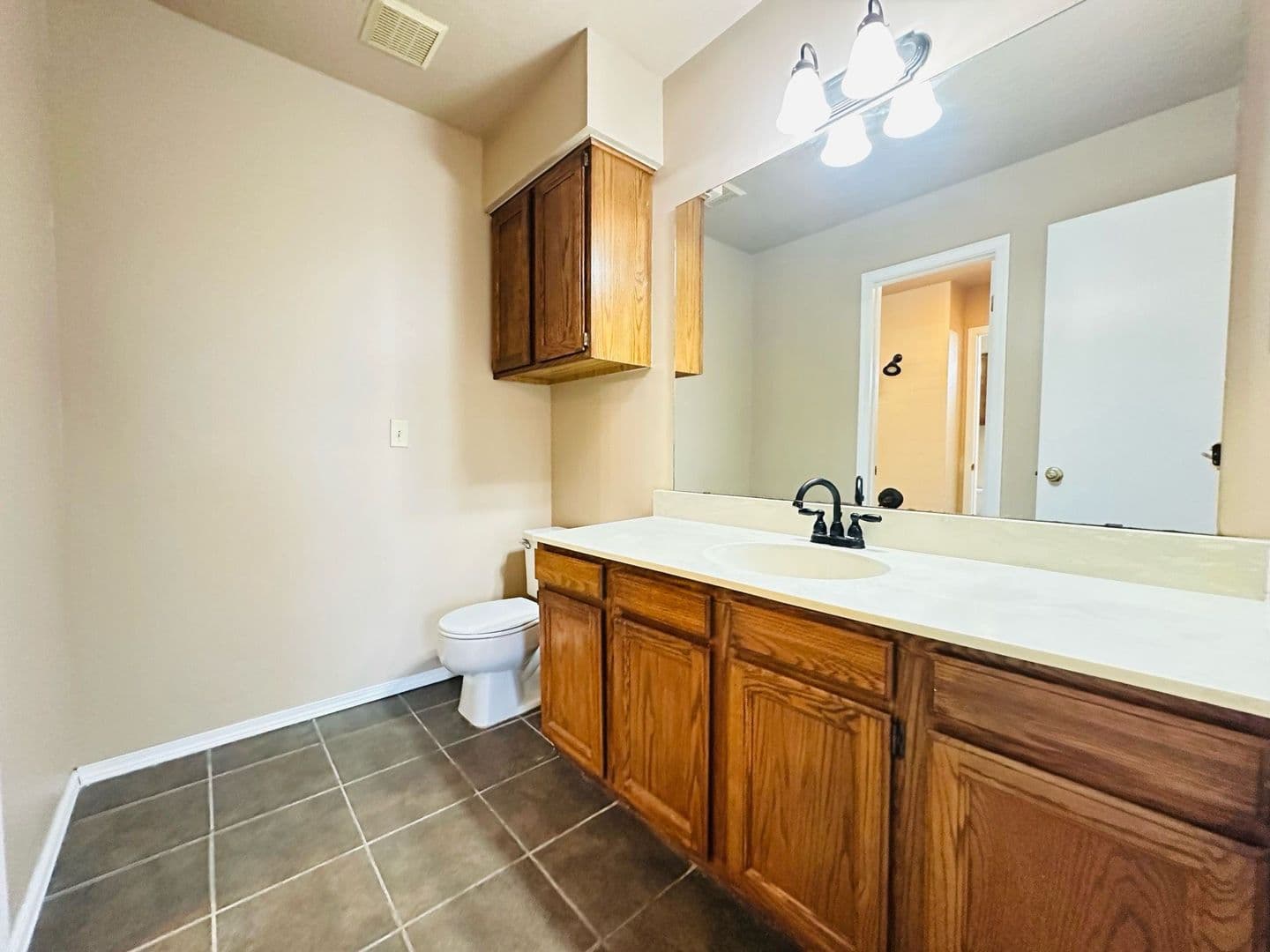 Oklahoma City House: 3200 W Britton Road #19