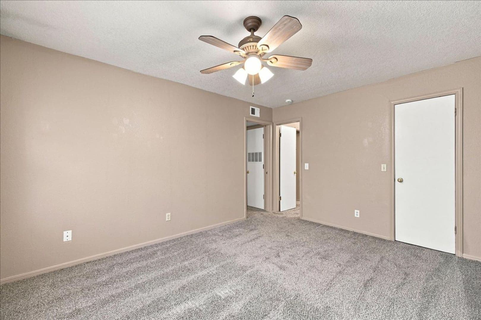 Oklahoma City House: 3200 W.  Britton Road Unit 282