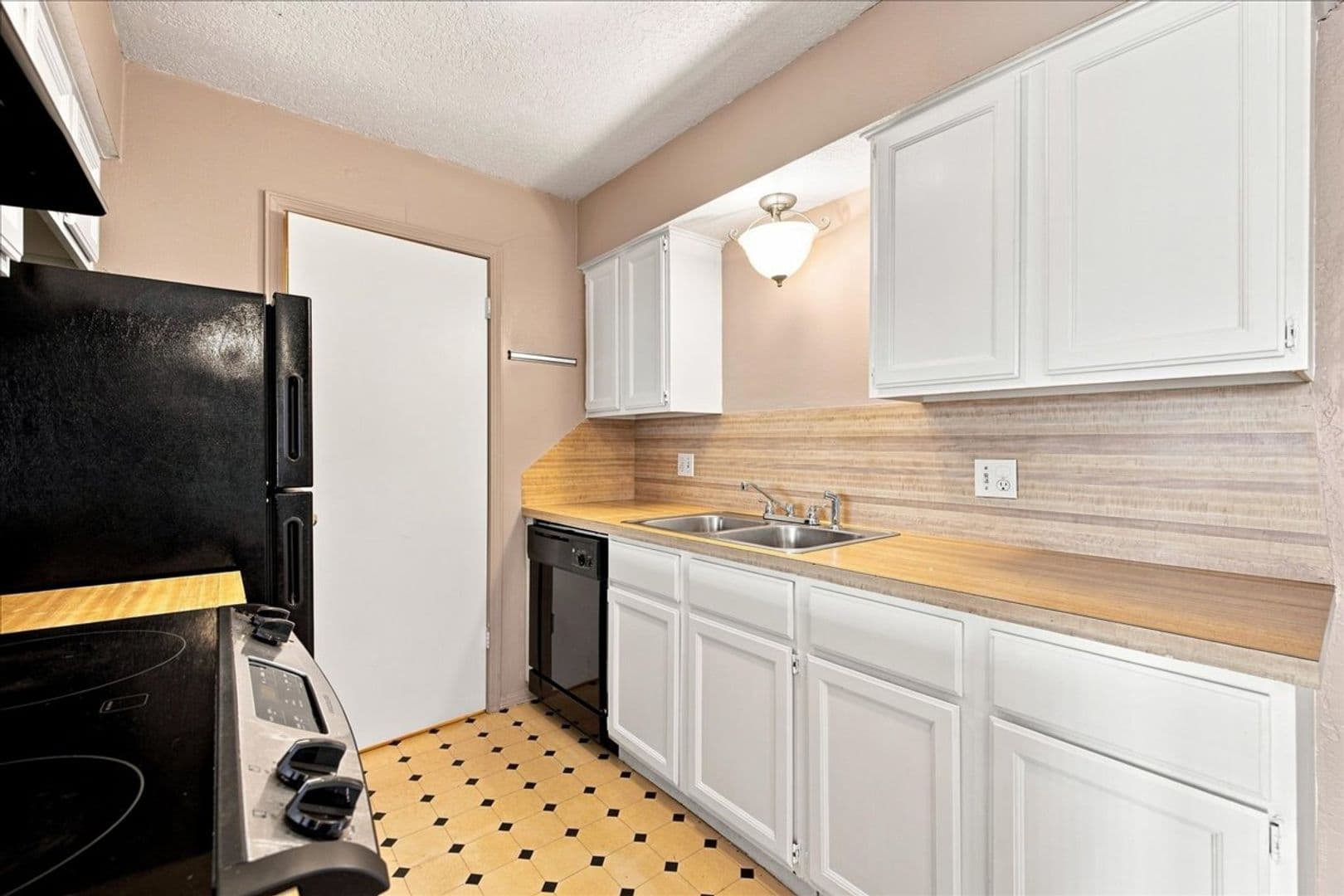Oklahoma City House: 3200 W.  Britton Road Unit 282