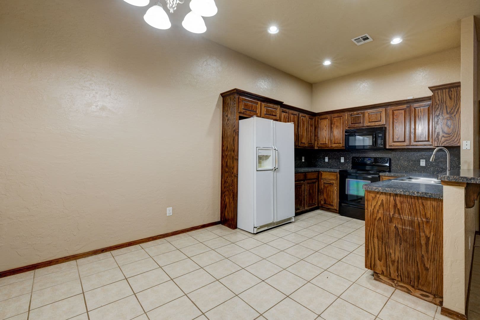 Yukon House: 3517 Galatian Way