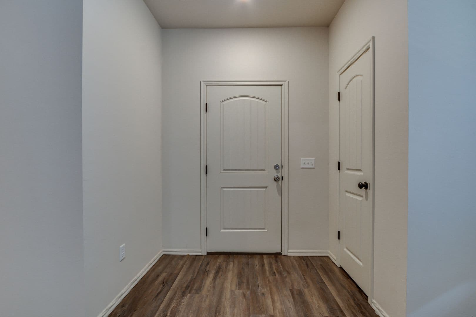 Edmond House: 437 Chalk Hill Ct