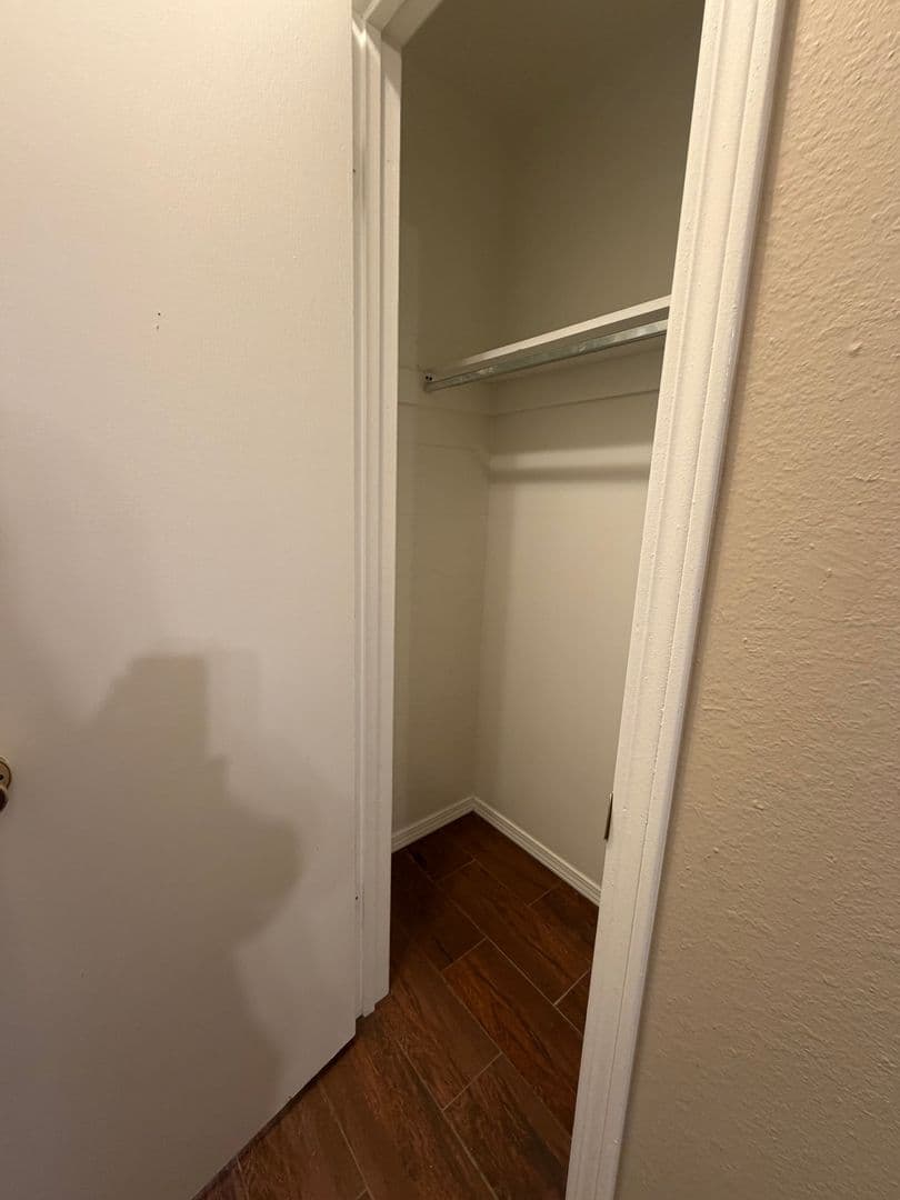Oklahoma City House: 6028 NW Expressway Unit C