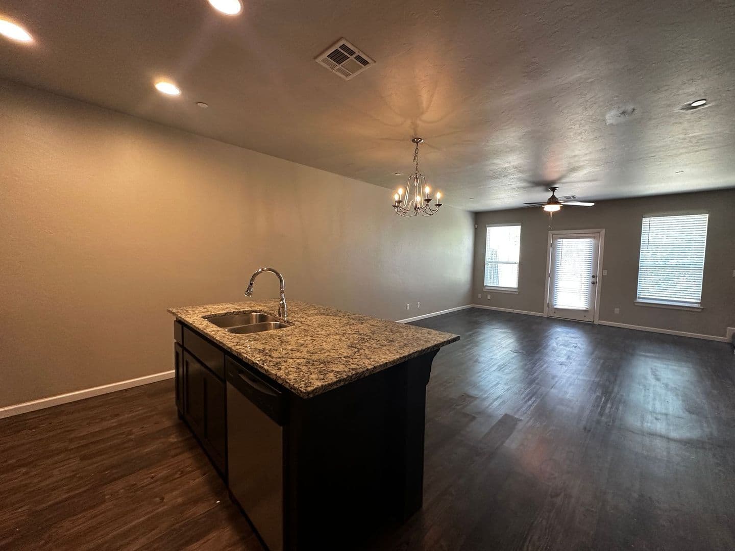 Moore House: 745 SW 14th St