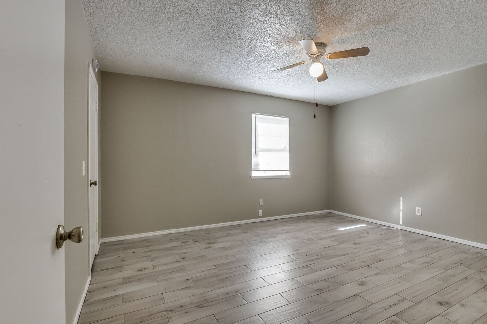 Oklahoma City House: 6048 NW Expressway