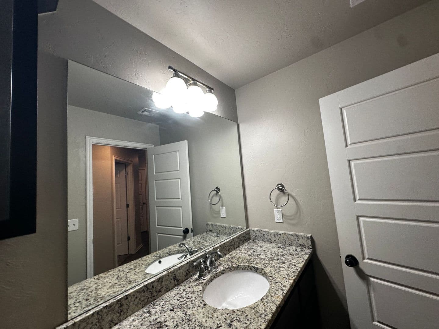 Moore House: 745 SW 14th St