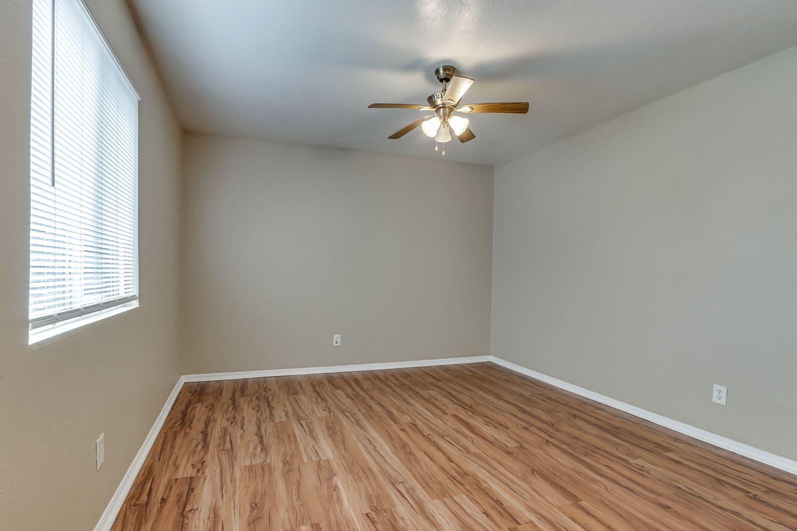 Oklahoma City House: 6026 NW Expressway Unit C