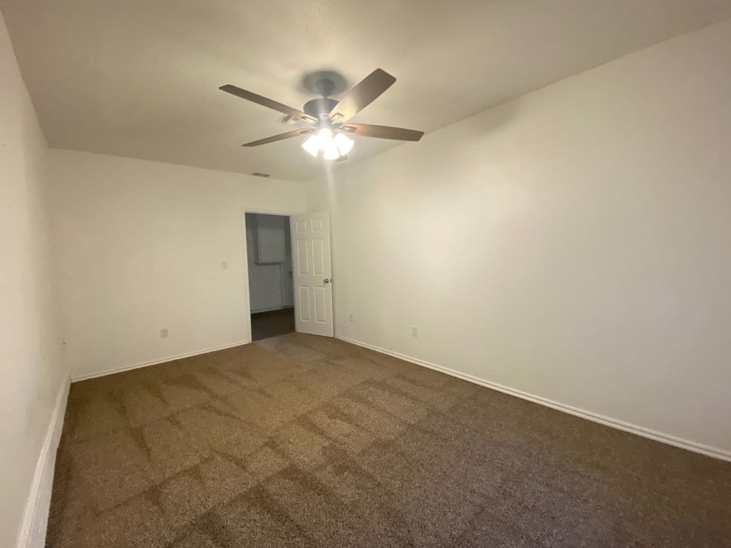Midwest City House: 602 Royal Ave