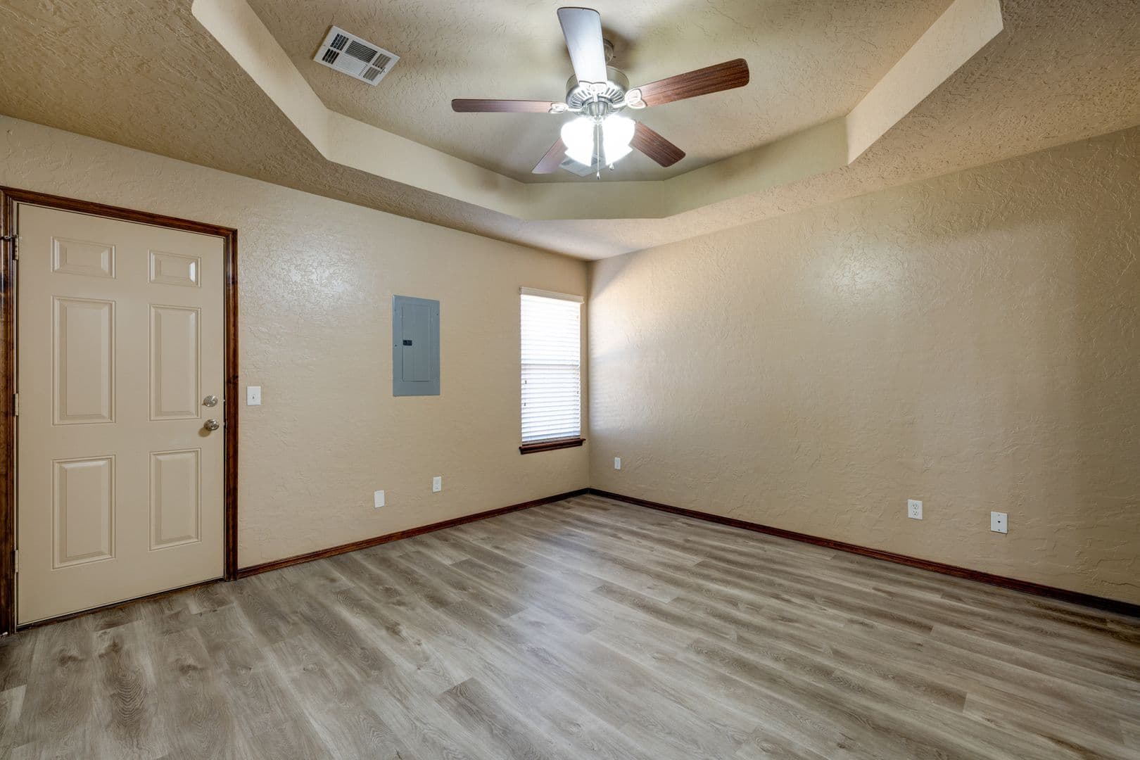 Yukon House: 3517 Galatian Way