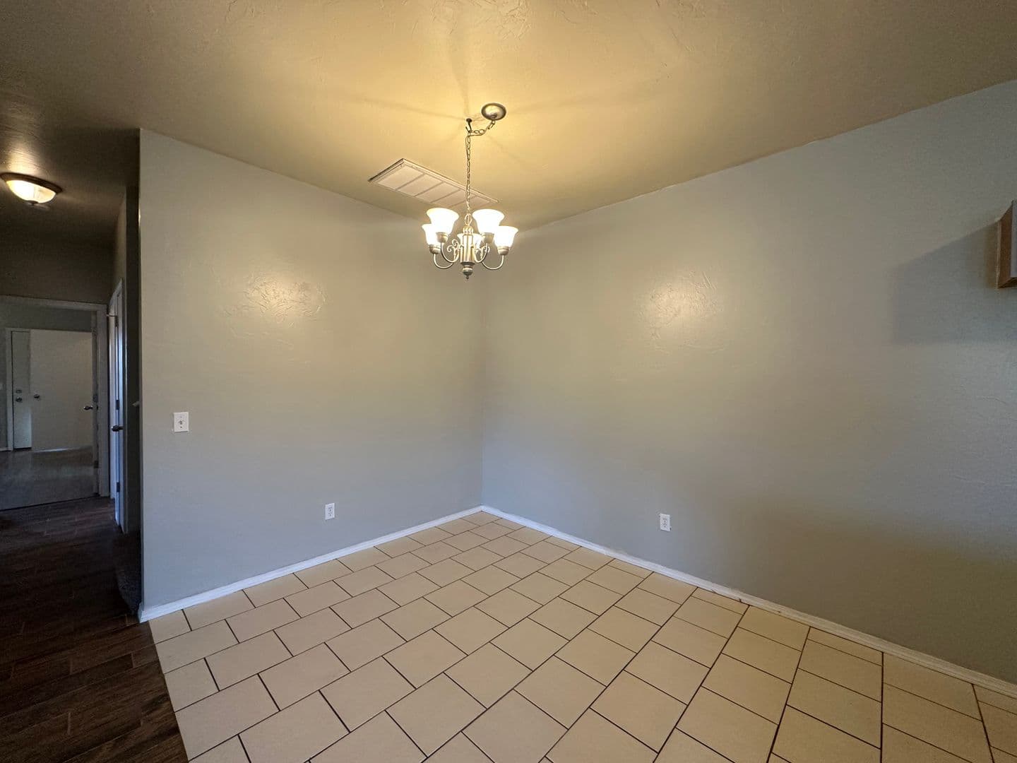 Oklahoma City House: 1735 West Palm Place
