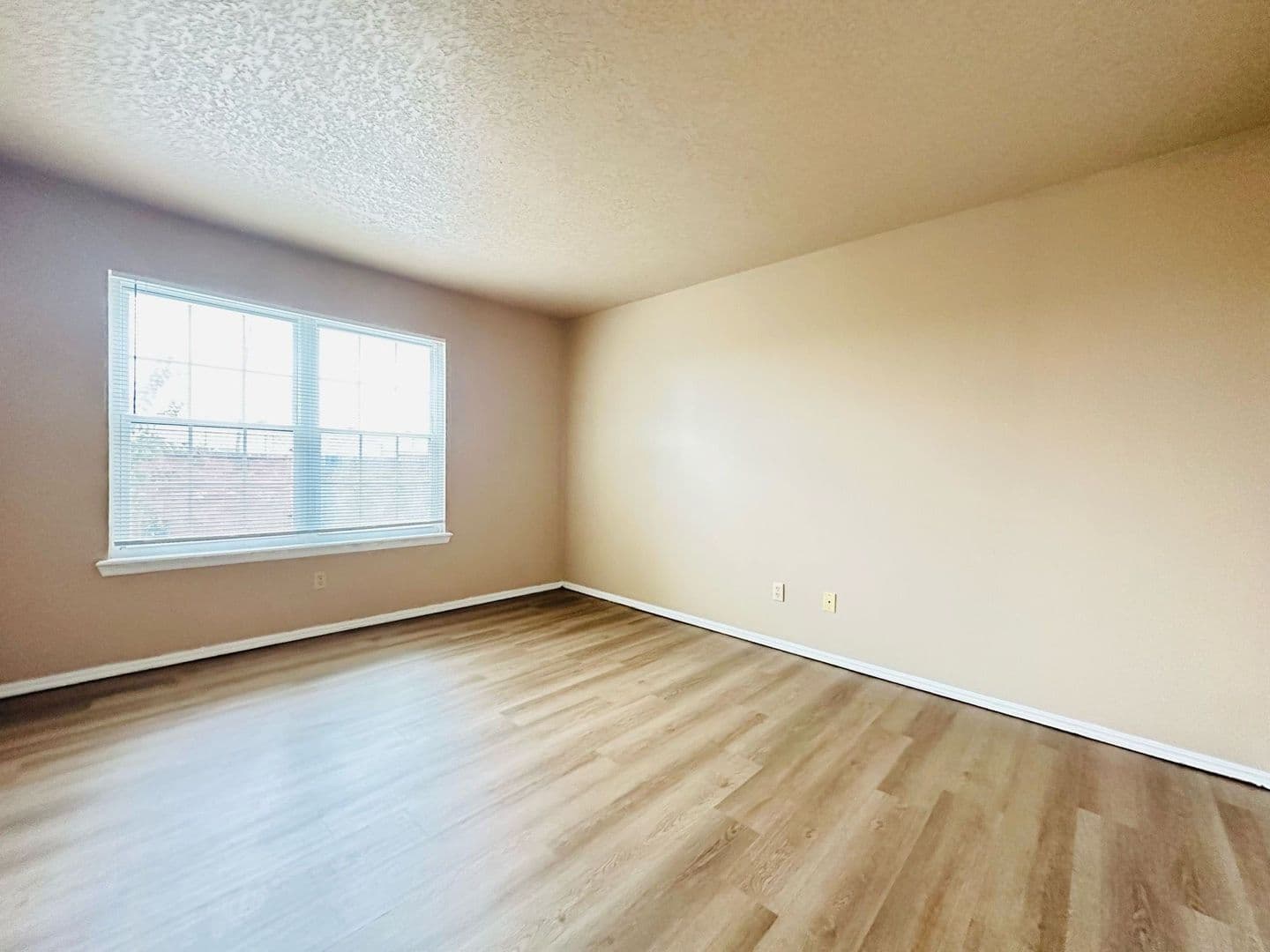Oklahoma City House: 3200 W Britton Road #19