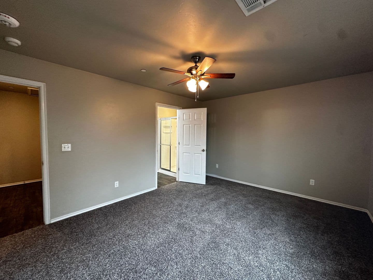 Moore House: 745 SW 14th St