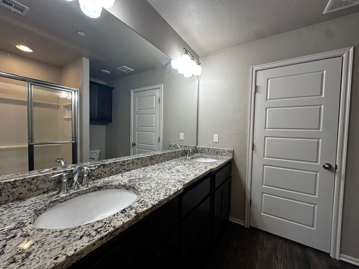 Moore House: 745 SW 14th St