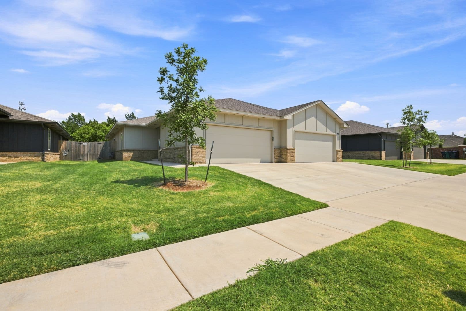 Okahoma City Apartment: Oak Hollow