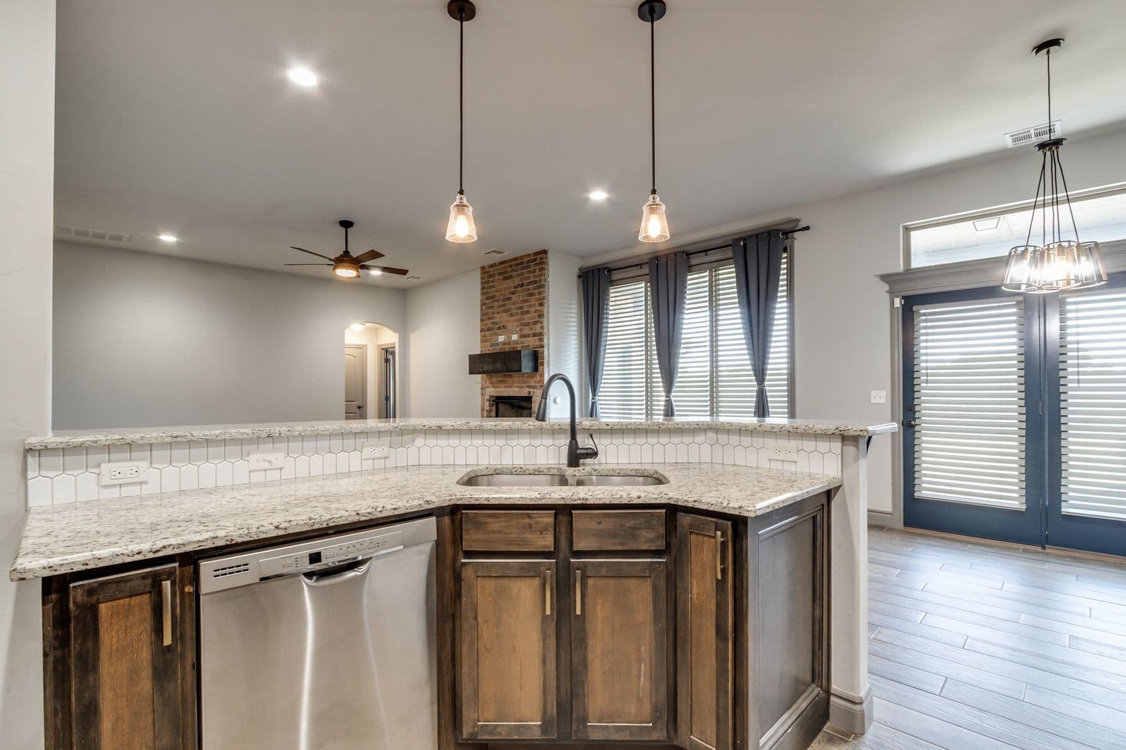 Edmond House: 6133 Oxnard St