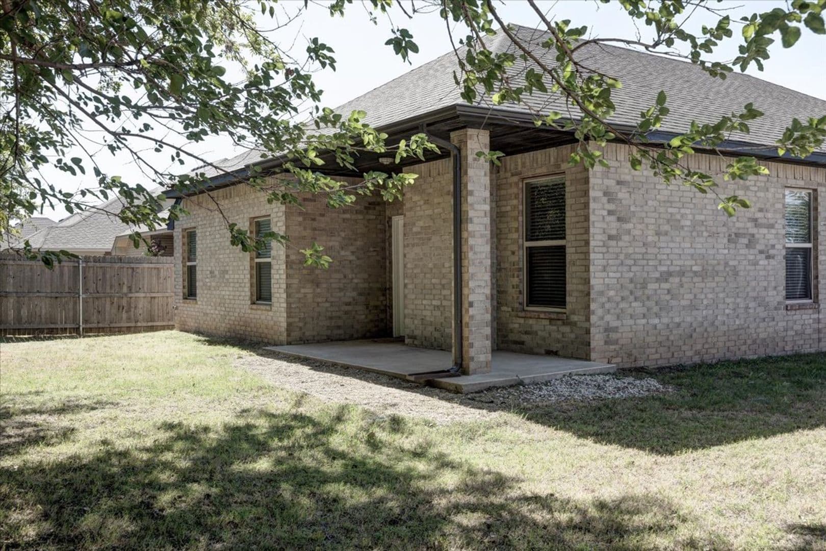 Yukon House: 7804 Meadow Lake Dr