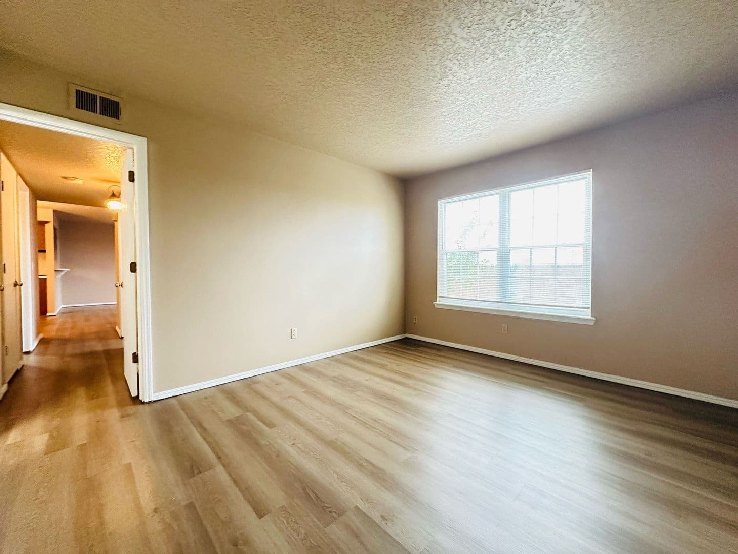 Oklahoma City House: 3200 W Britton Road #19