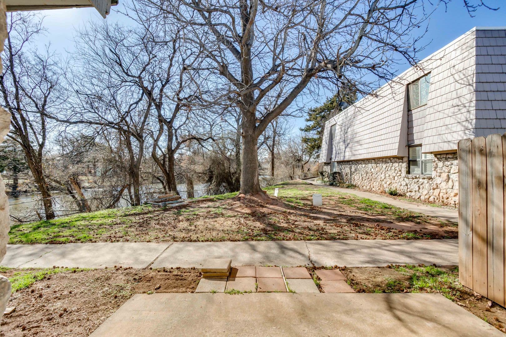 Oklahoma City House: 6048 NW Expressway
