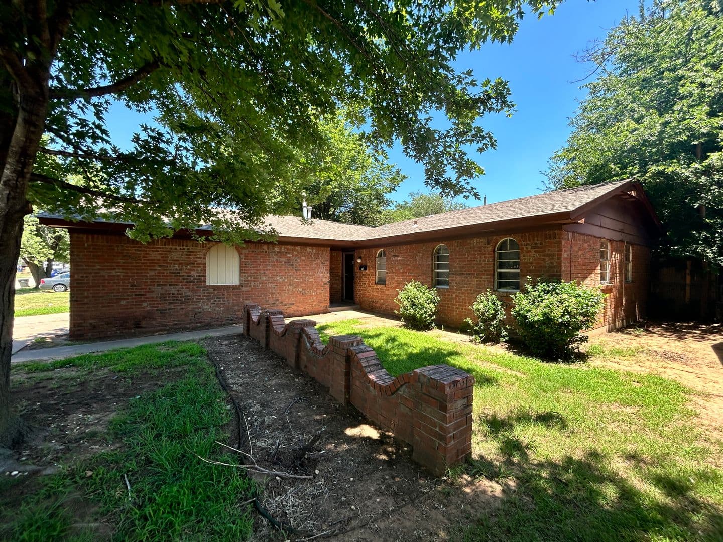 Midwest City House: 602 Royal Ave