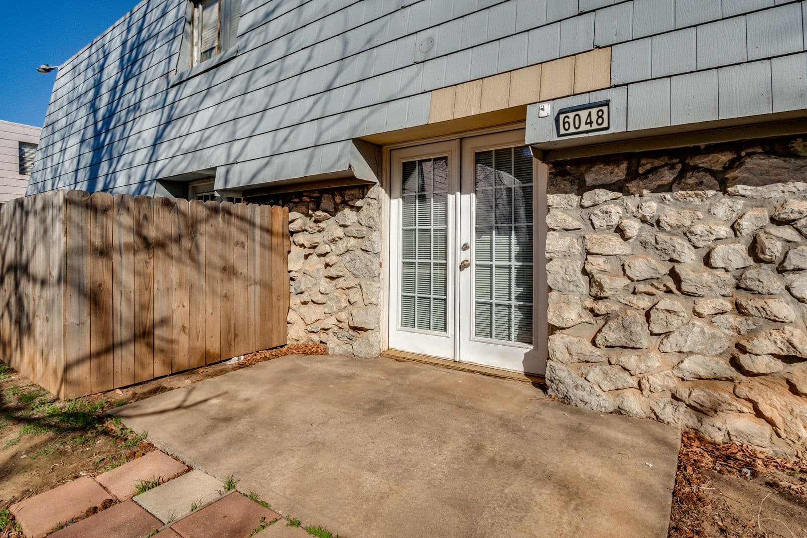 Oklahoma City House: 6048 NW Expressway