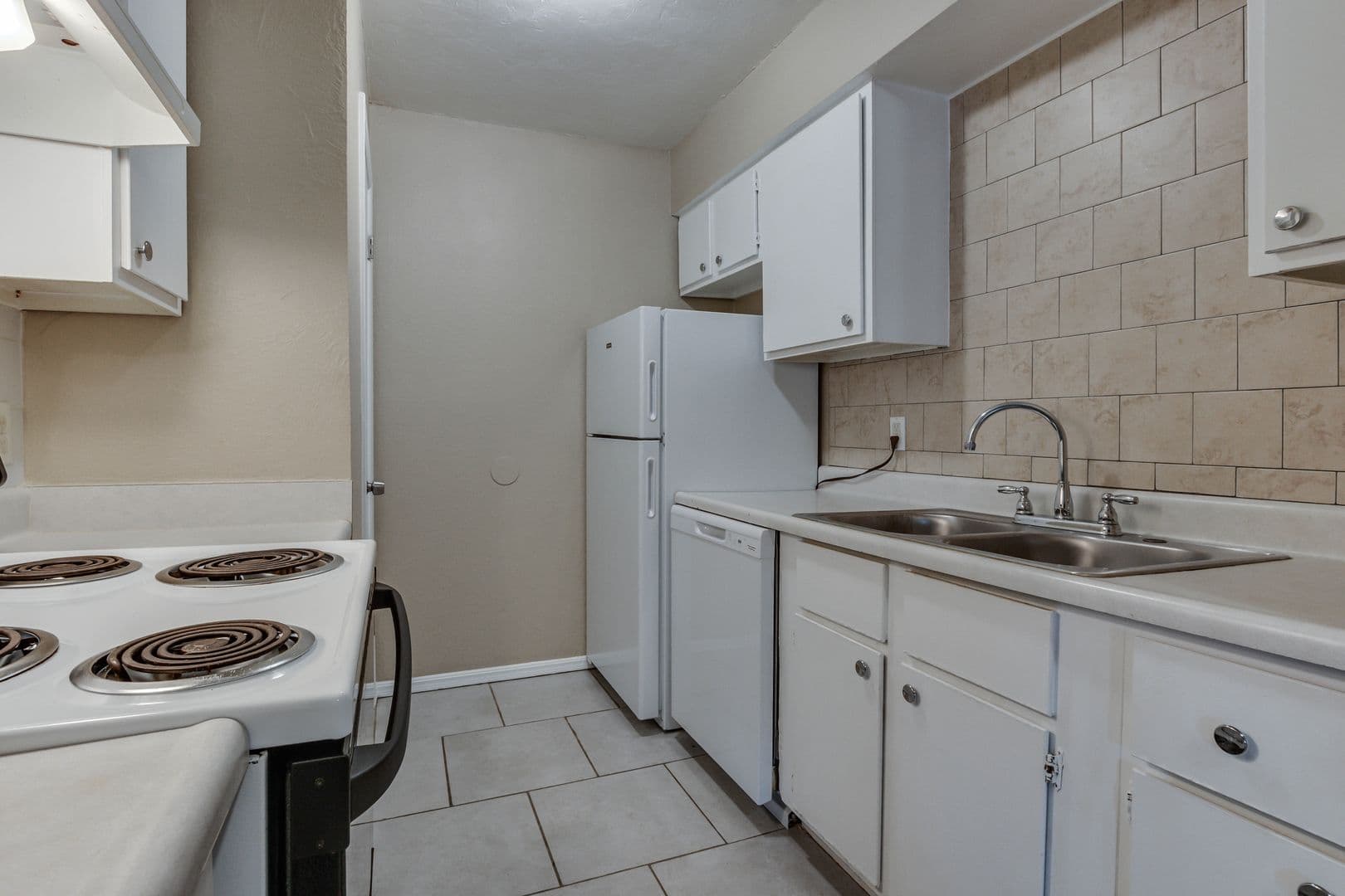 Oklahoma City House: 6026 NW Expressway Unit C