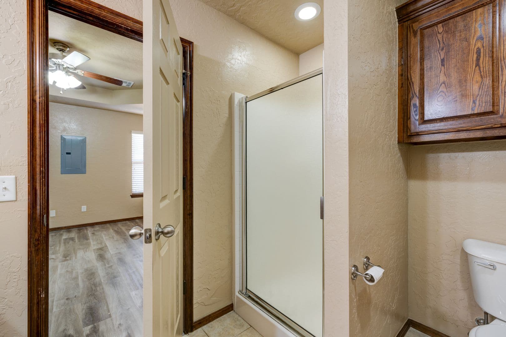 Yukon House: 3517 Galatian Way