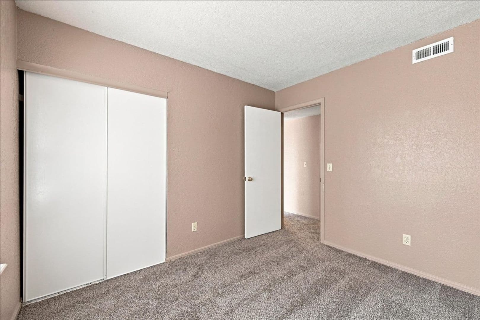 Oklahoma City House: 3200 W.  Britton Road Unit 282