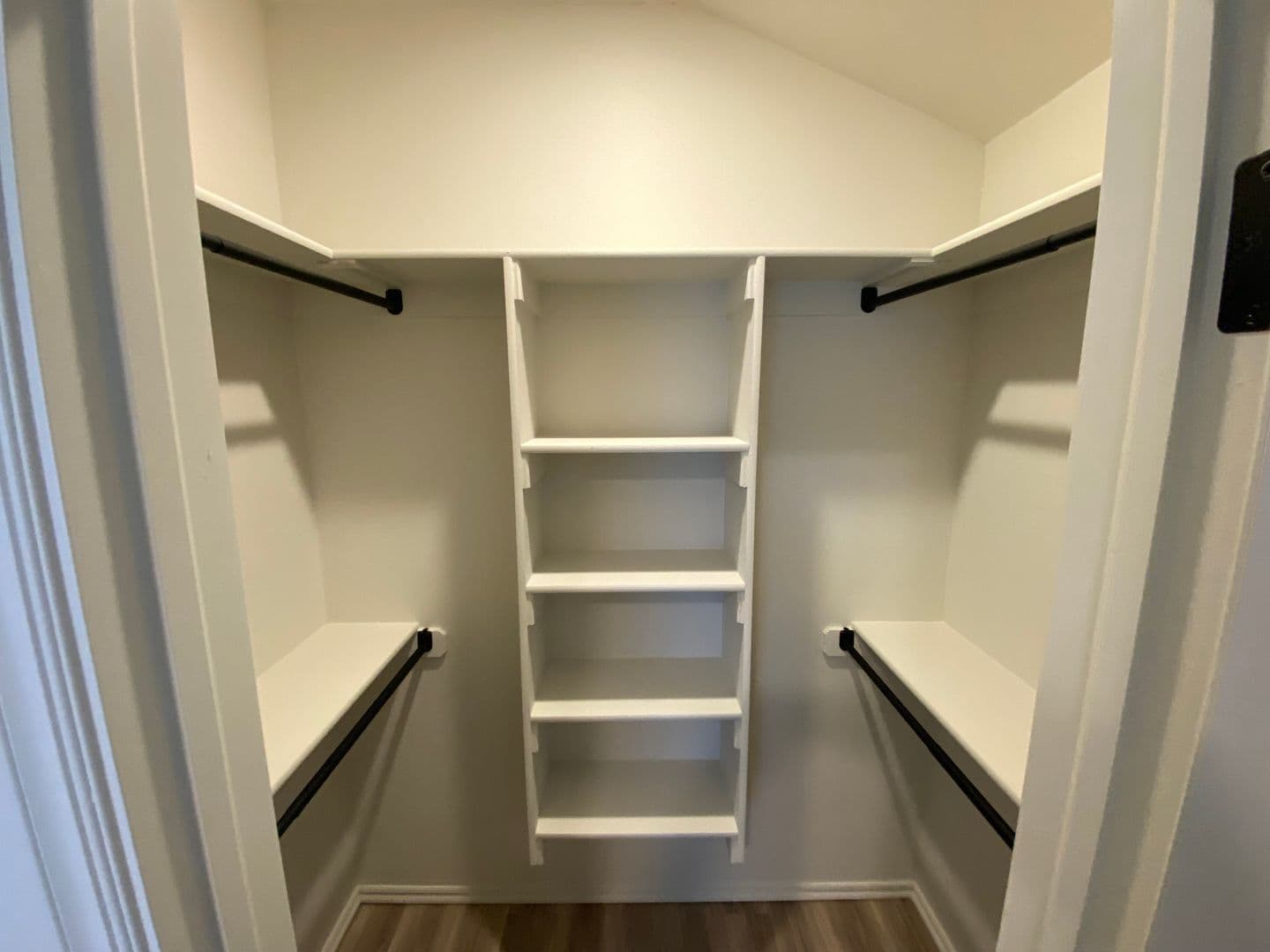 Okahoma City Apartment: Oak Hollow