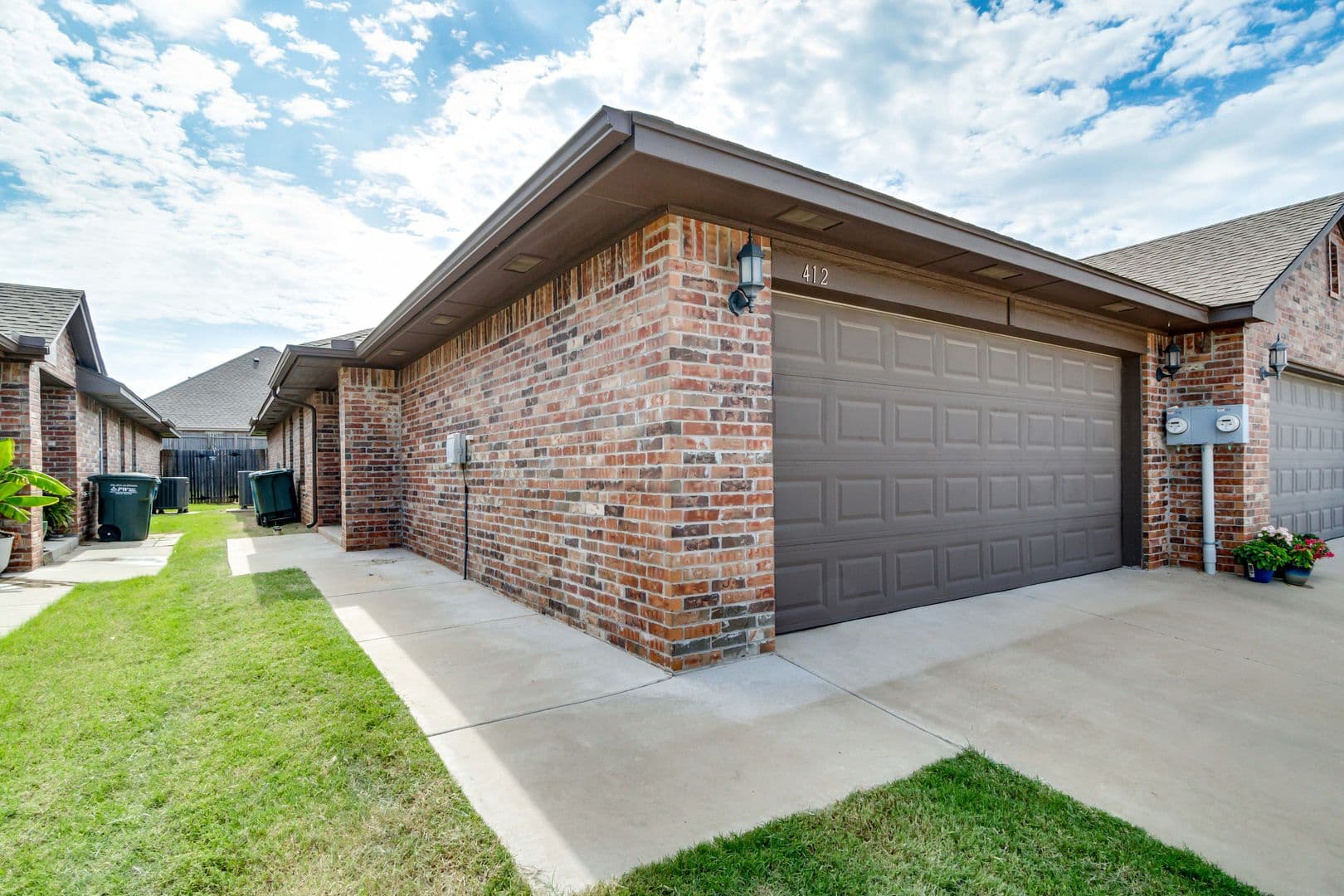 Edmond House: 437 Chalk Hill Ct