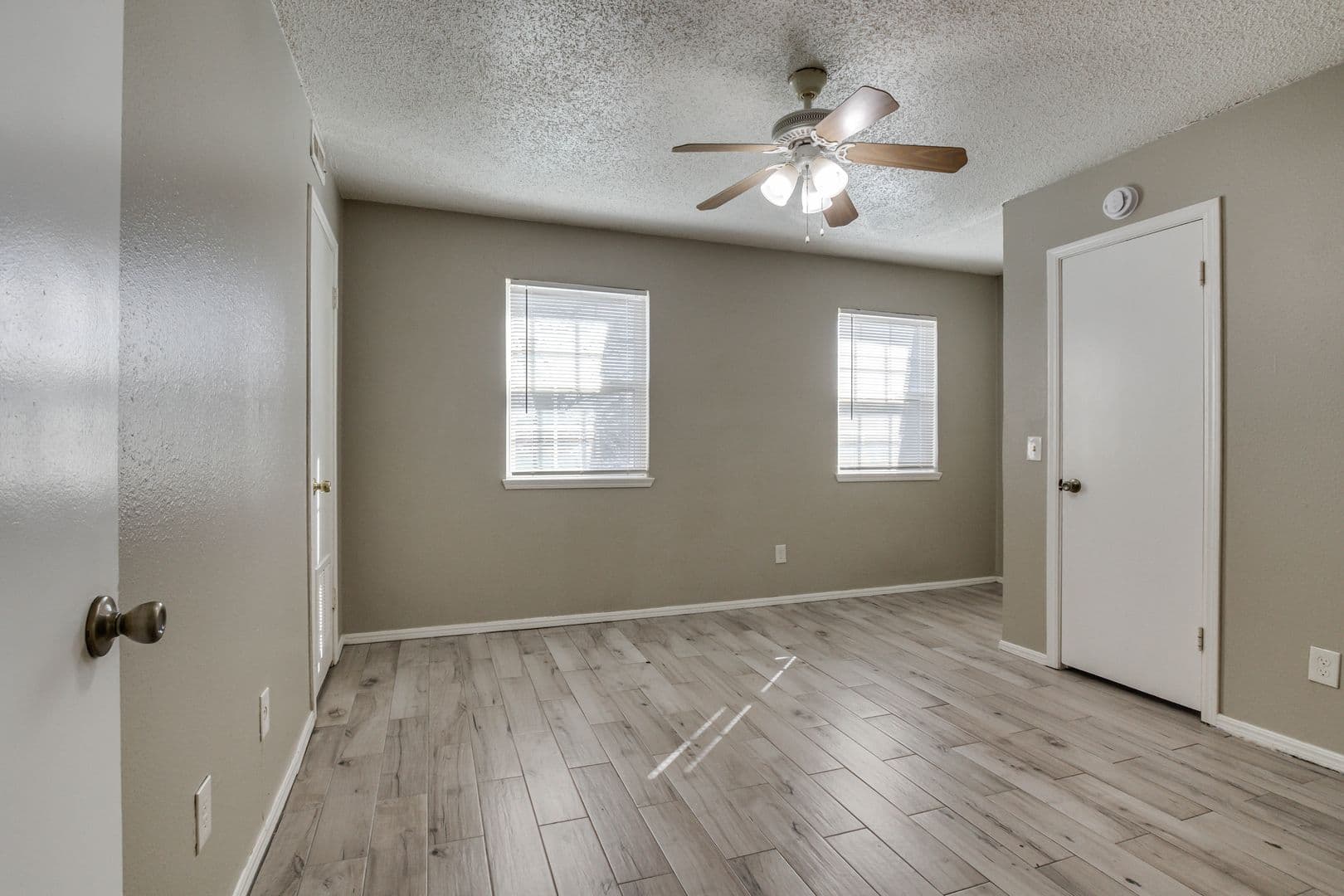 Oklahoma City House: 6048 NW Expressway