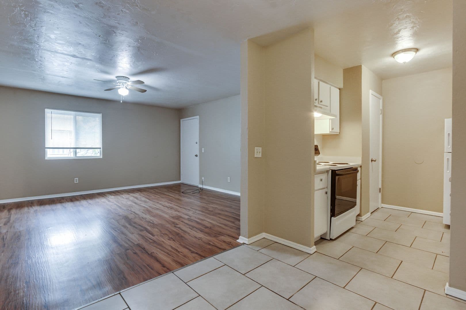 Oklahoma City House: 6026 NW Expressway Unit C