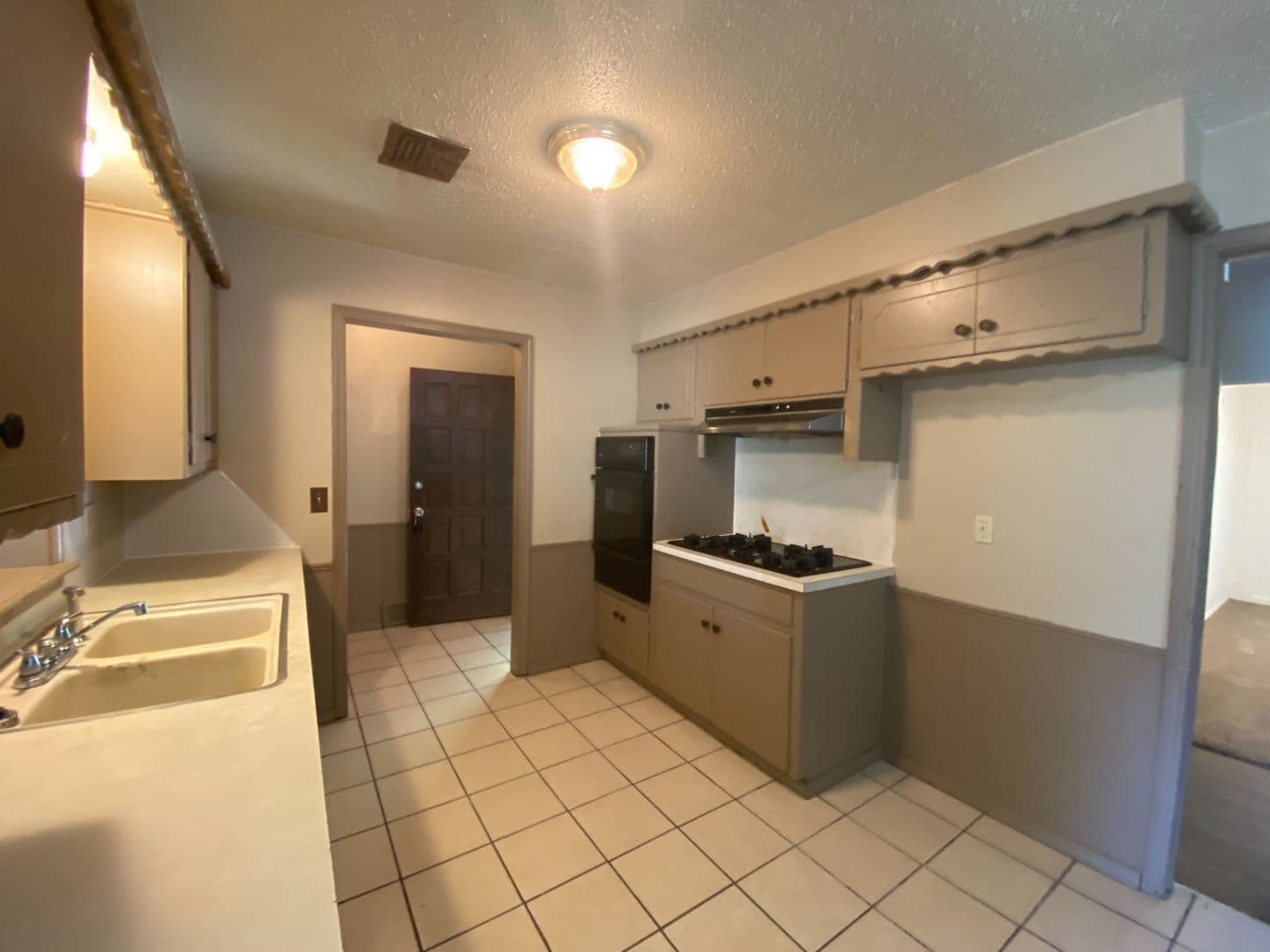 Midwest City House: 602 Royal Ave