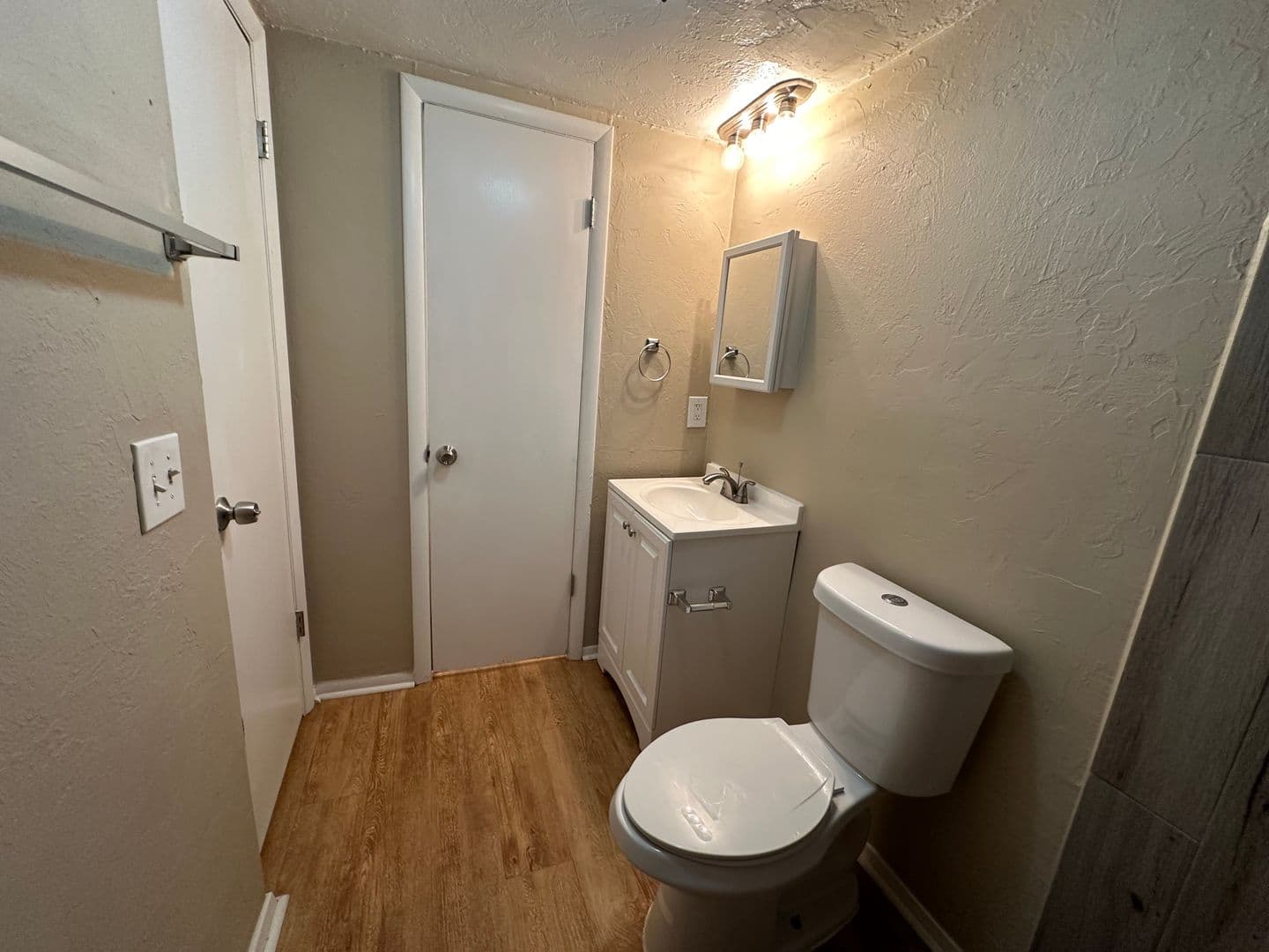 Oklahoma City House: 6016 NW Expressway Unit B