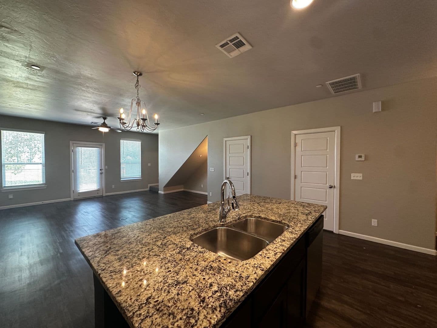 Moore House: 745 SW 14th St
