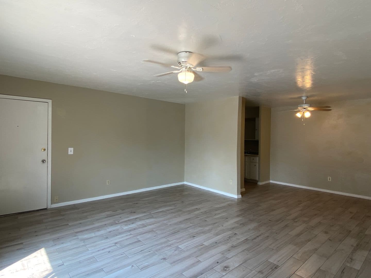 Oklahoma City House: 6030 NW Expressway Unit A