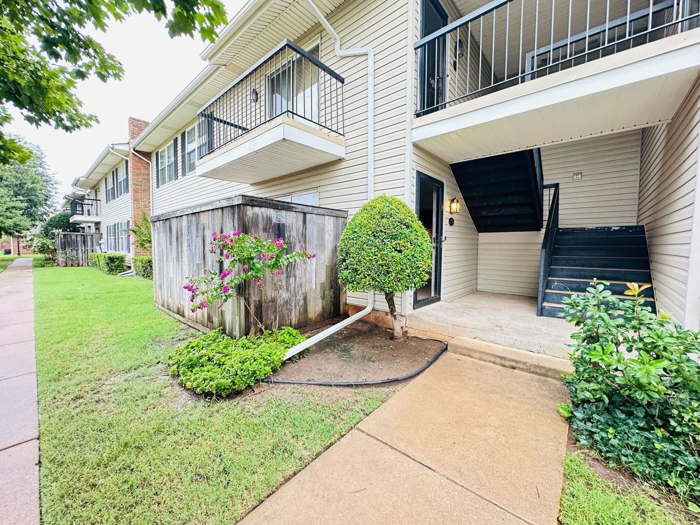 Oklahoma City House: 3200 W Britton Road #19