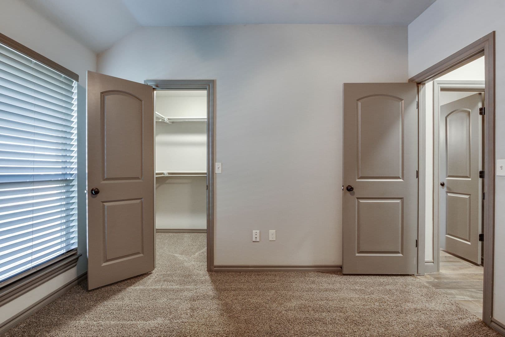 Edmond House: 6133 Oxnard St