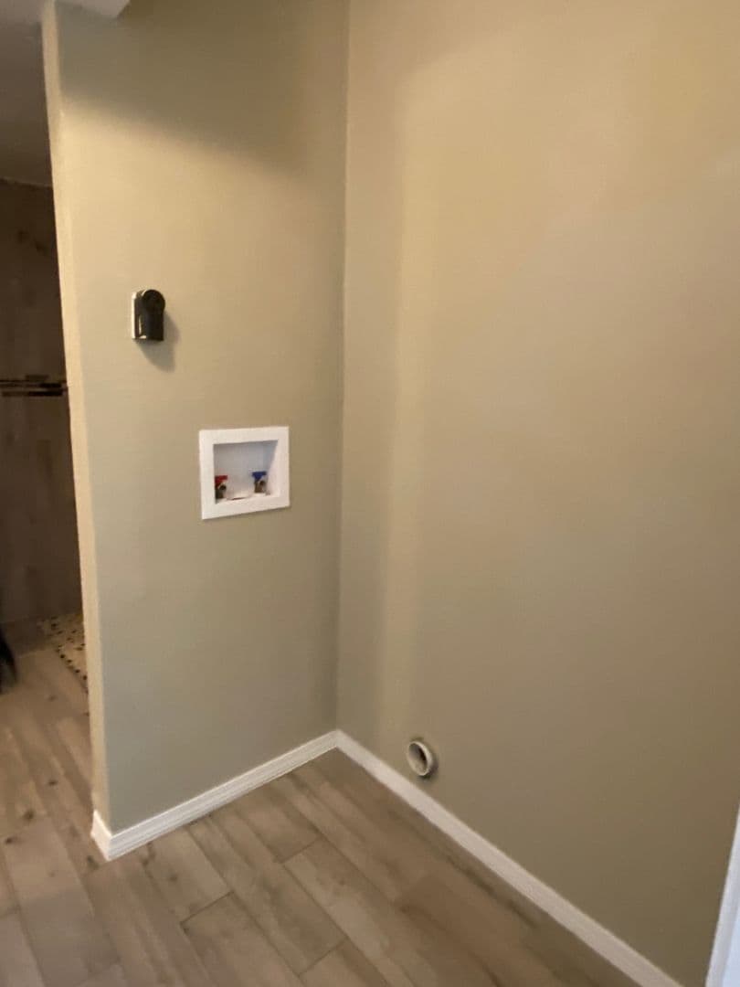 Oklahoma City House: 6030 NW Expressway Unit A
