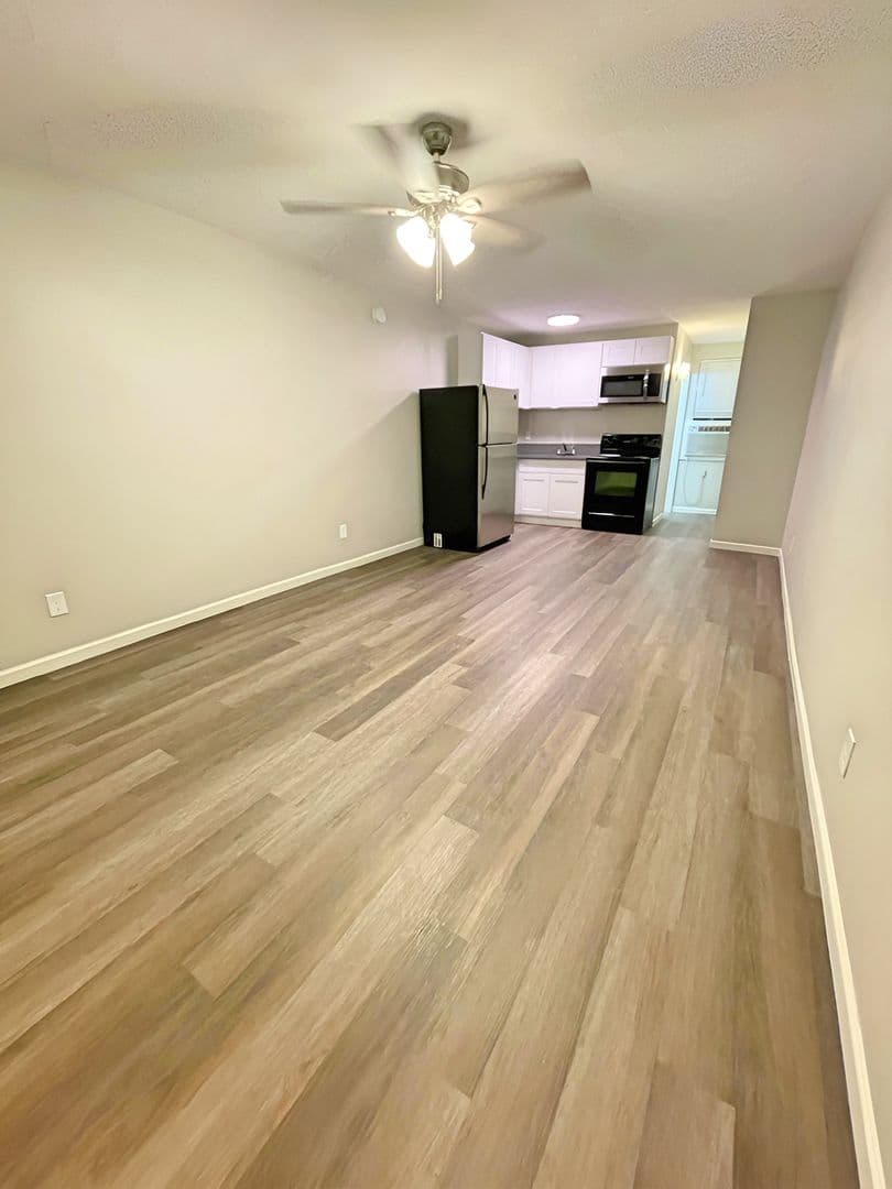 Apache Junction Apartment: 432/454 E 9th Ave