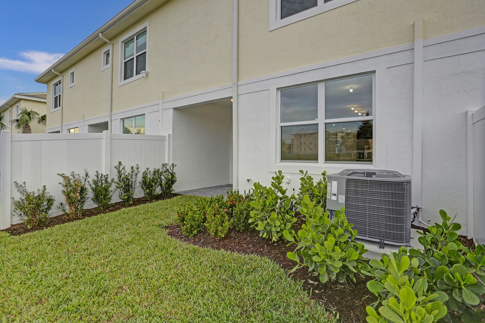 Deerfield Beach, House: 585 Sanderling Circle