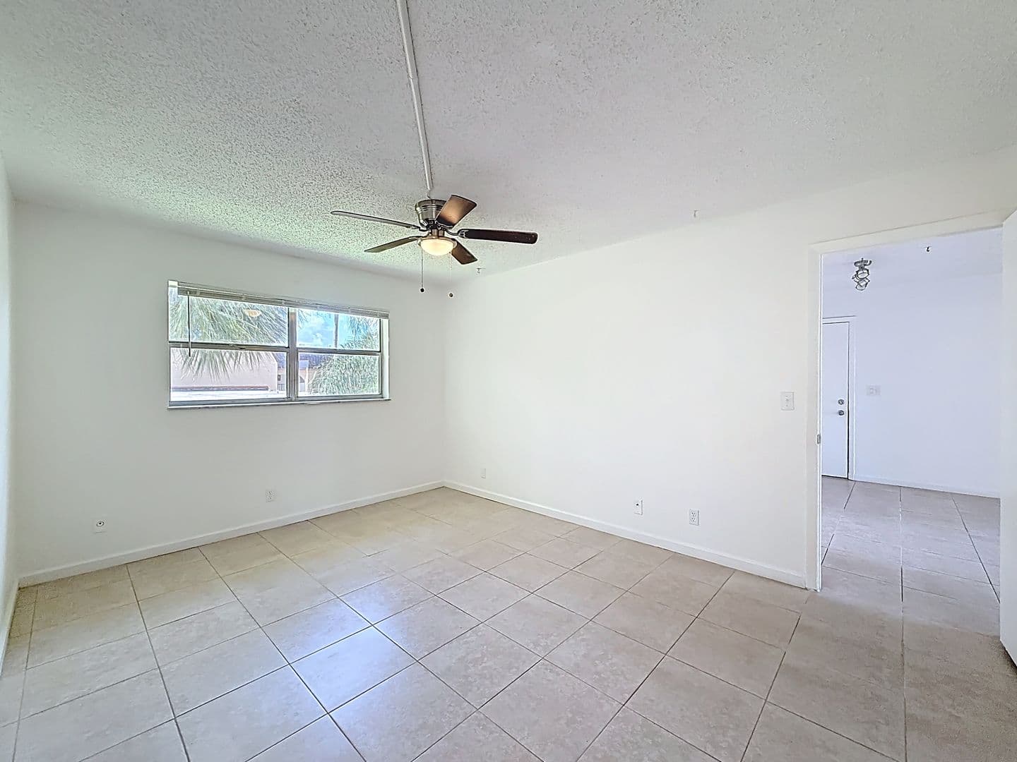 West Palm Beach House: 235 Lake Dora Drive
