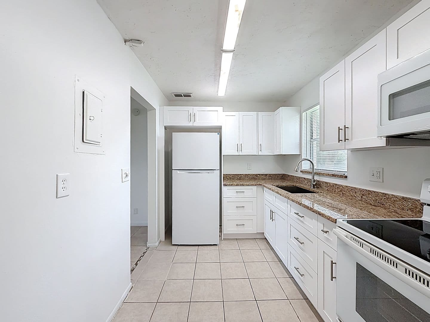 West Palm Beach House: 235 Lake Dora Drive