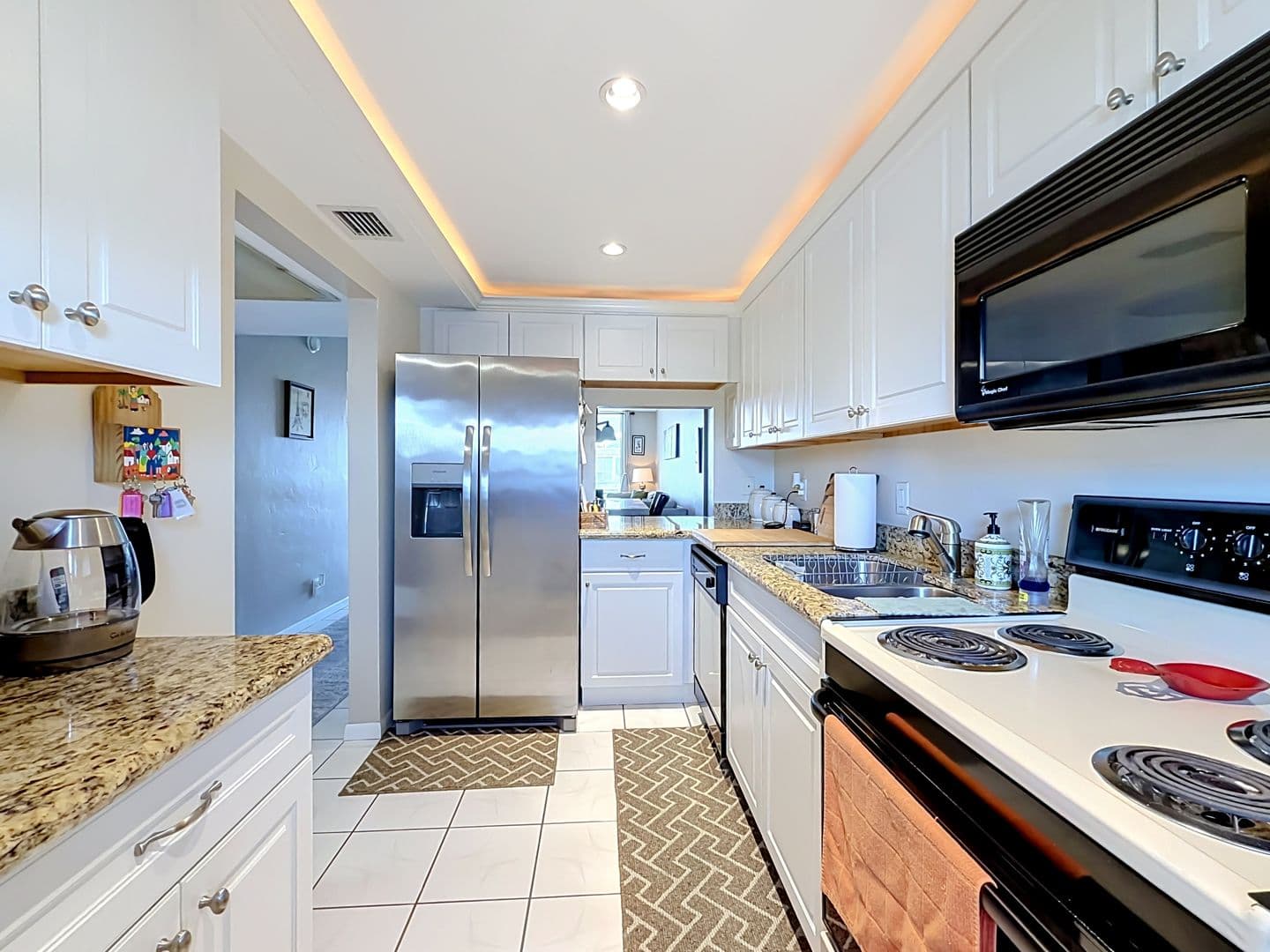Lighthouse Point House: 4500 N Federal Highway #315B