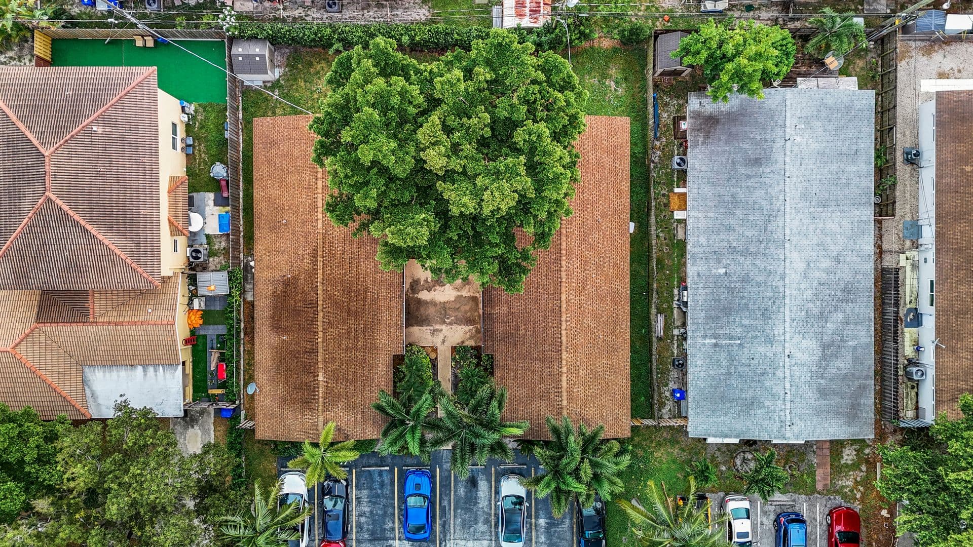 Pompano Apartment: 410 NE 12th Ave
